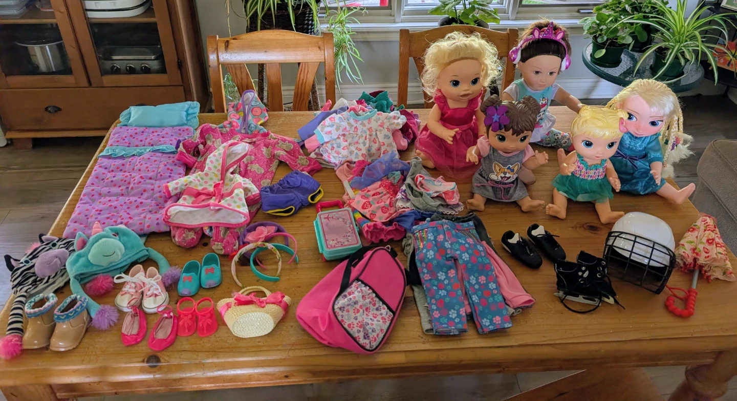 Doll Clothes & Accessories