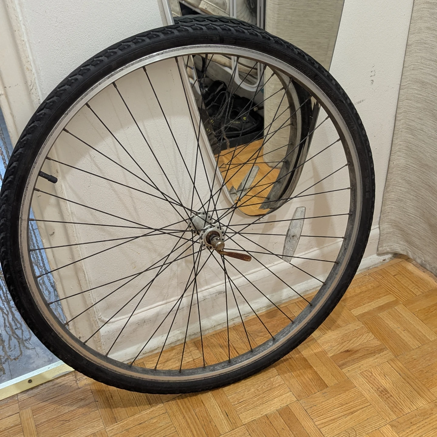 700x38C (40-622) FRONT Wheel Used Bike Bicycle