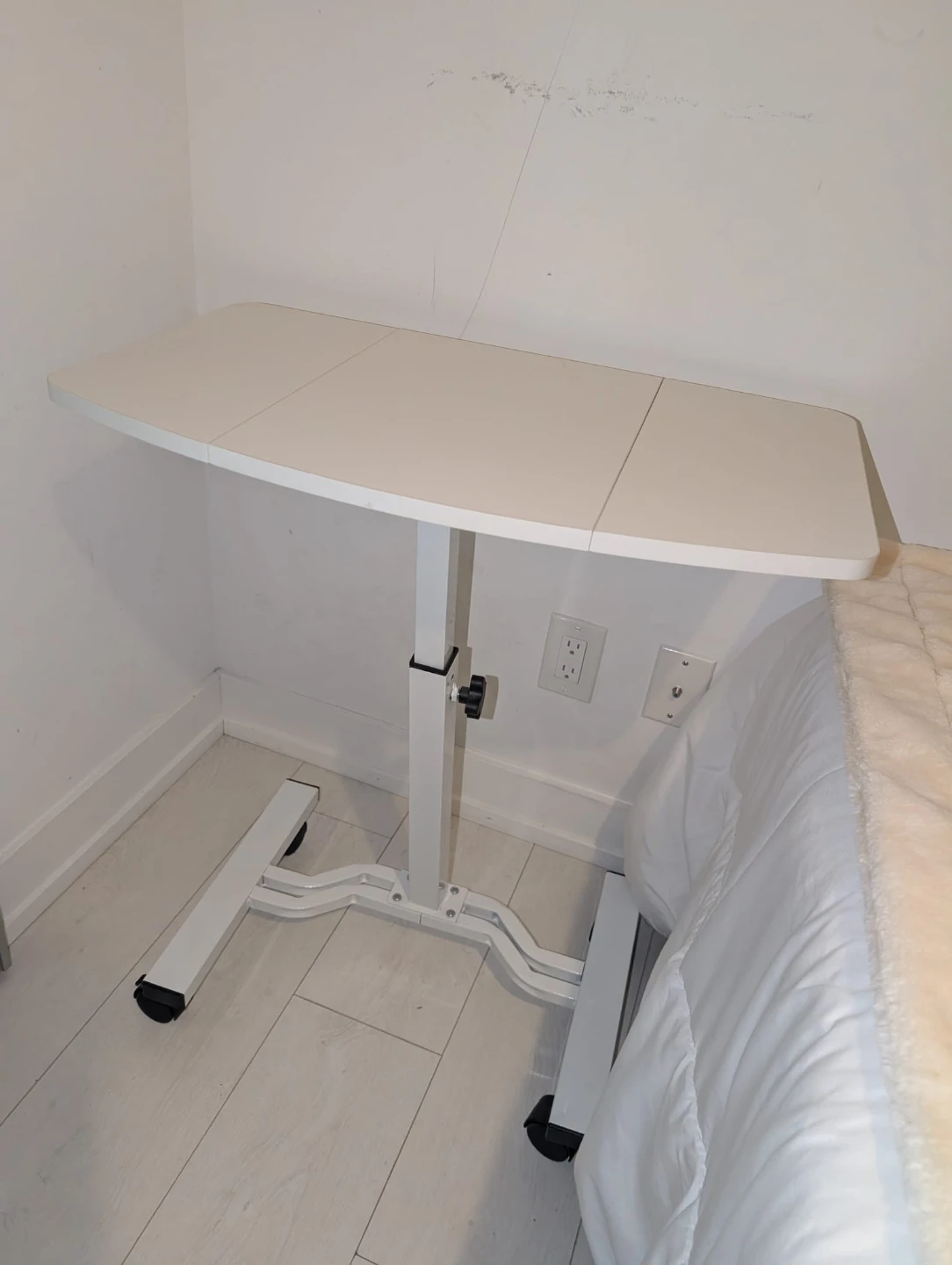 Desk with adjustable height - mobile - photo 3