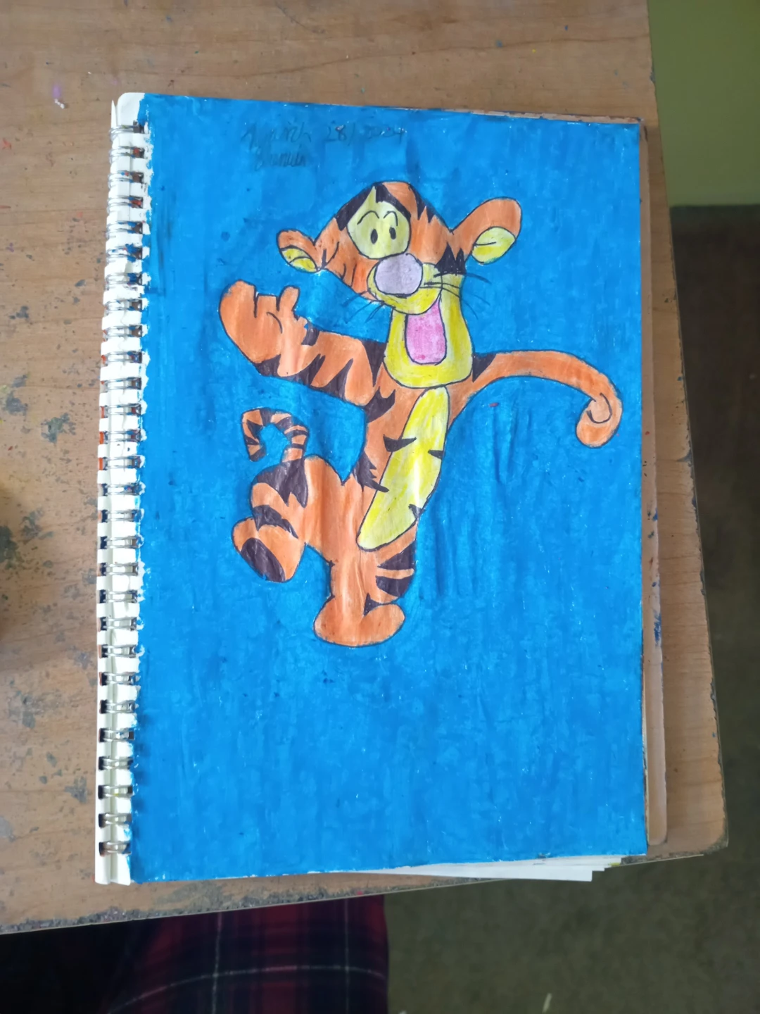 TIGGER WITH BLUE BACKGROUND BY SHERWIN - photo 2