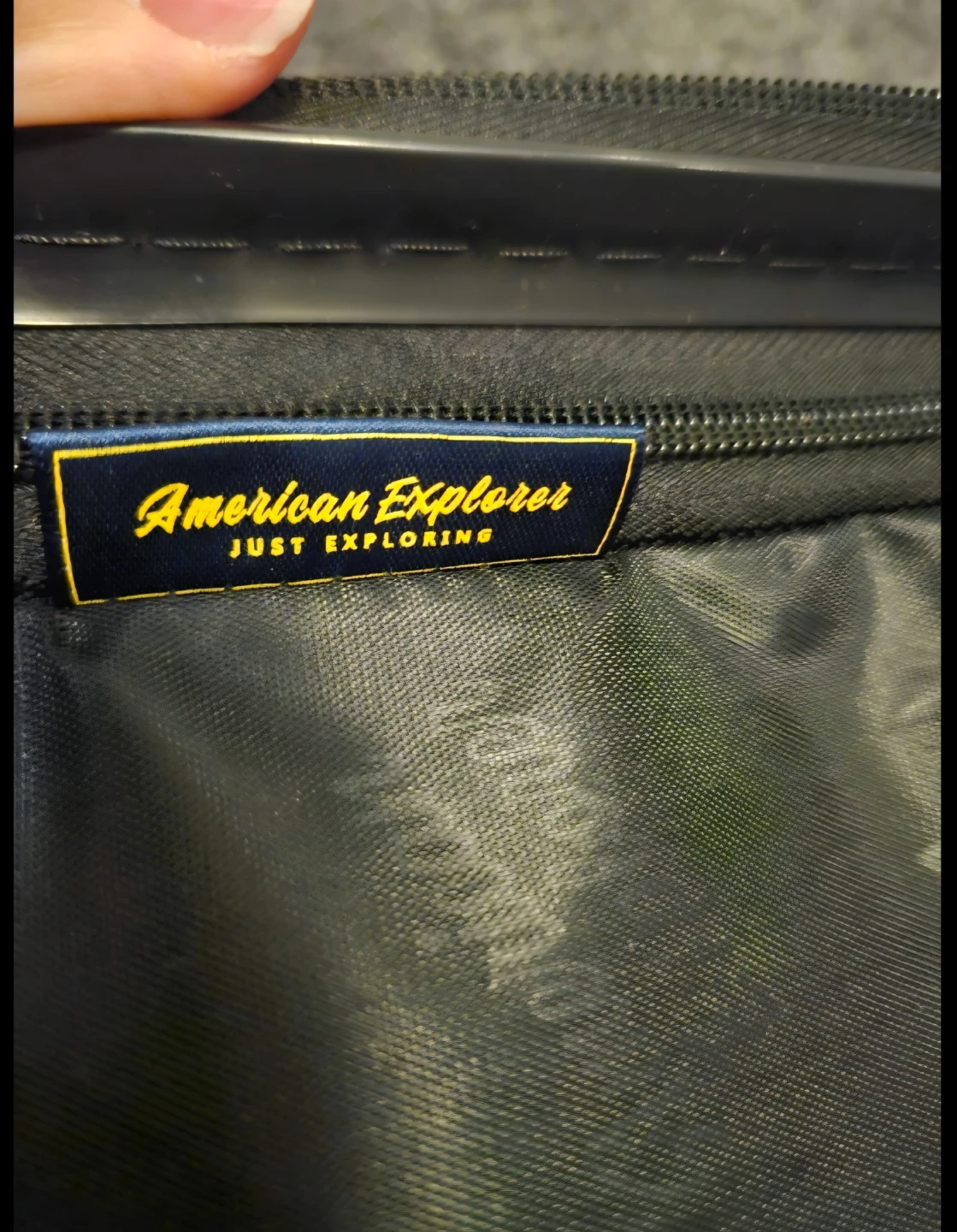 American Explorer  Carry-on Luggage - photo 3