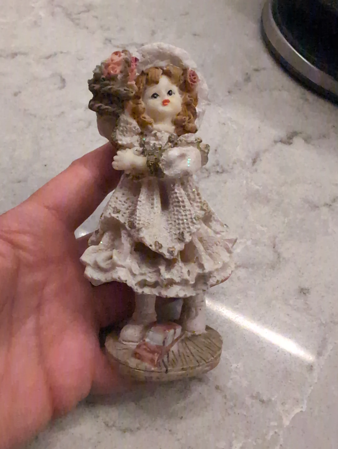 Decorative Figurine of a Girl Holding Flowers - photo 3