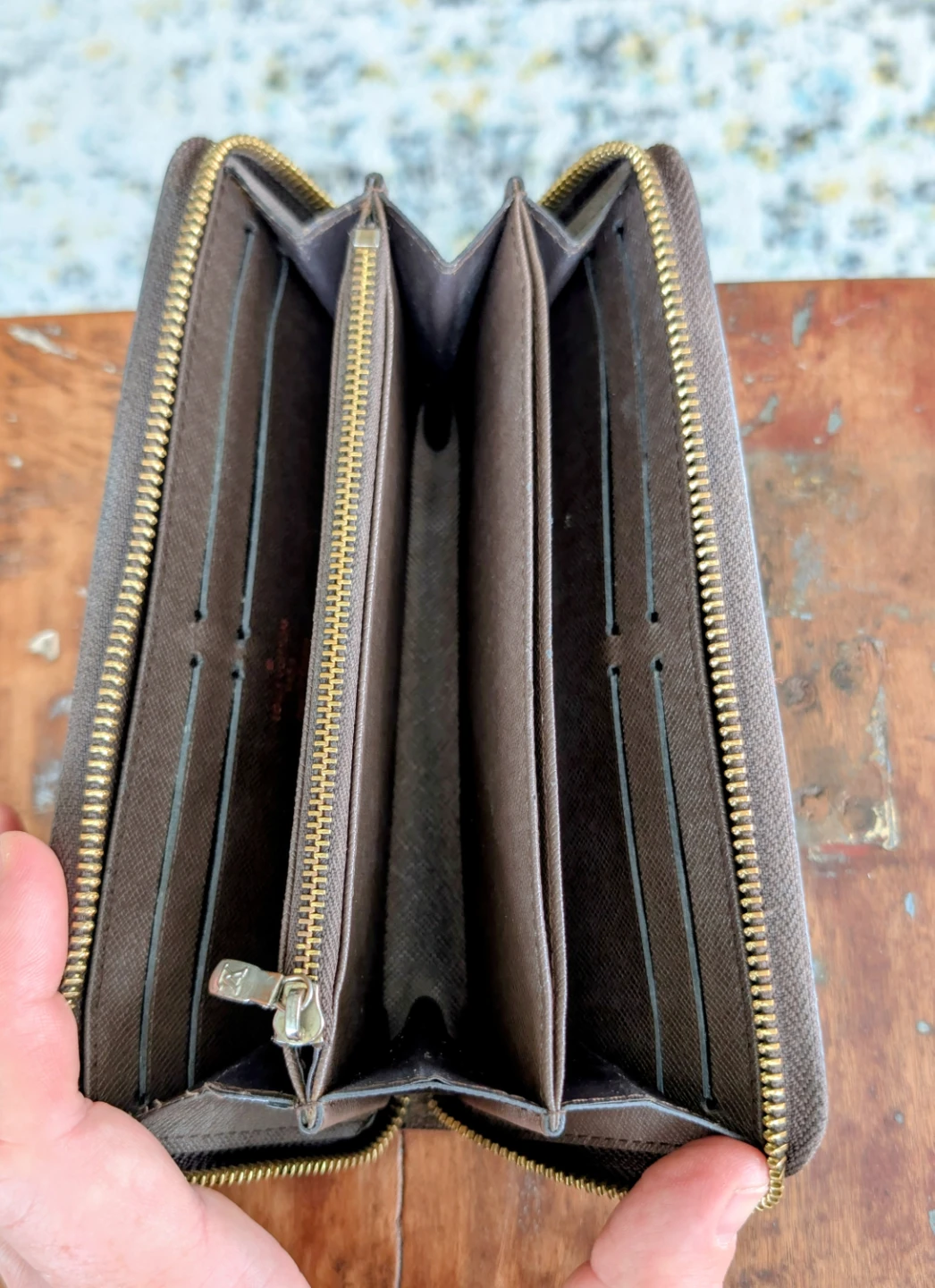 Louis Vuitton Damier Azur Zippy Wallet - photo 5