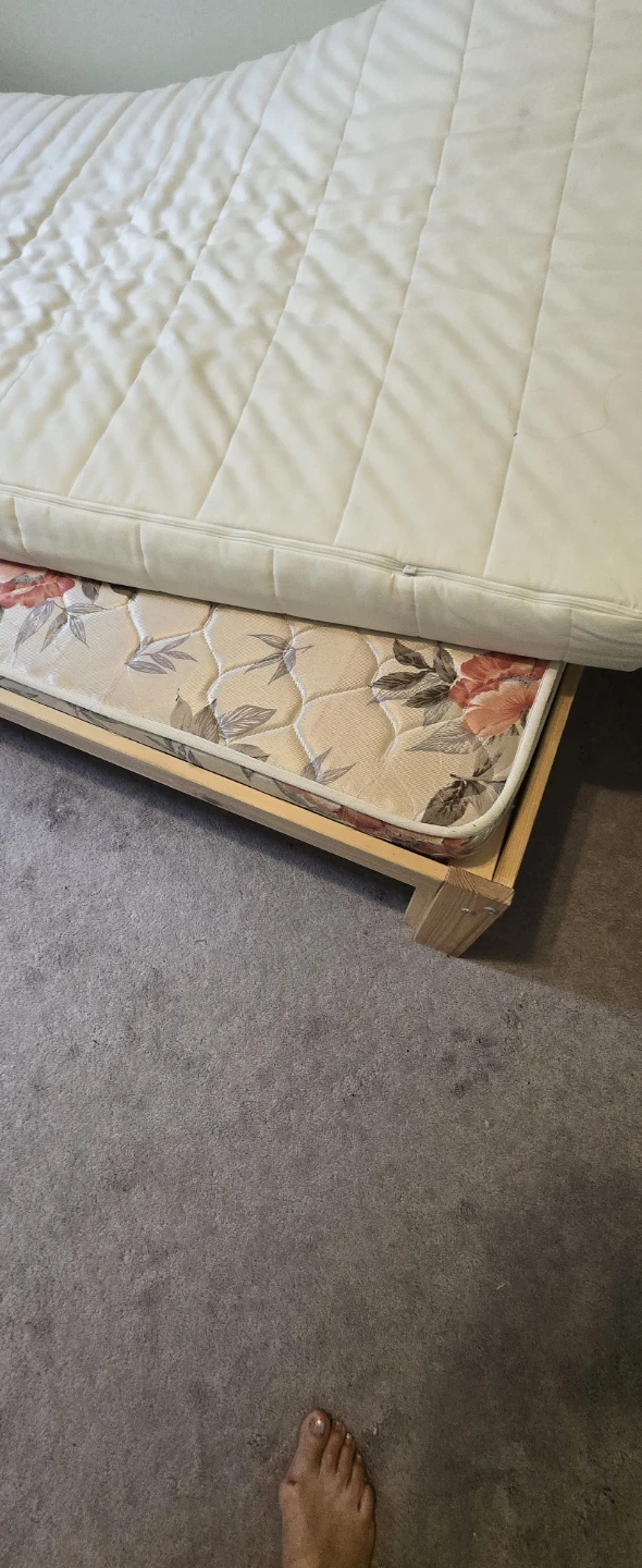 bed with mattress. - photo 2