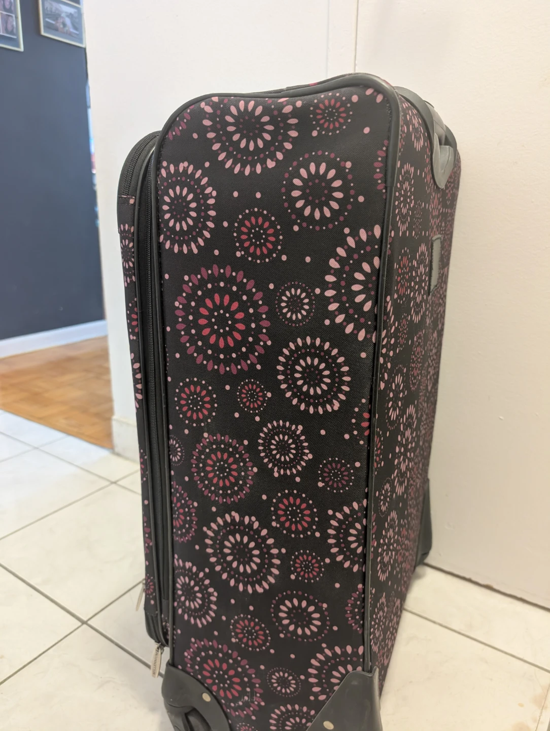Millennium Rolling Suitcase - Black Floral Pattern - photo 2