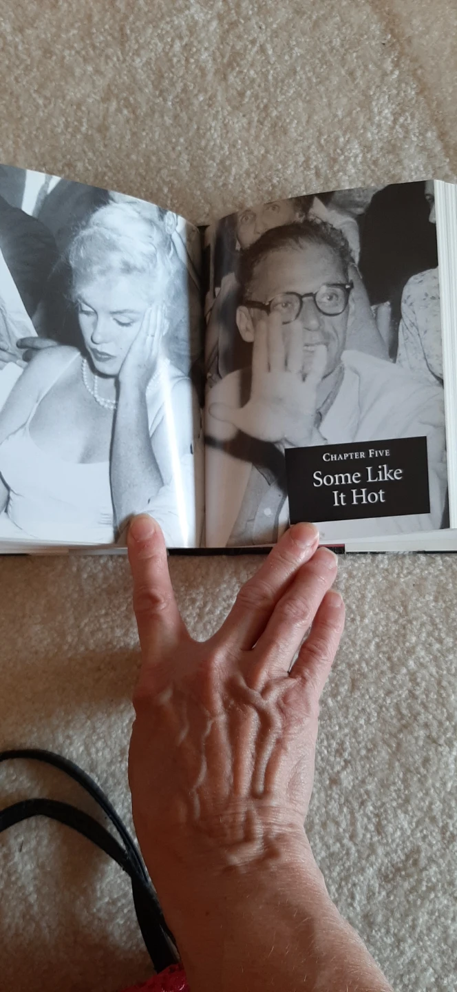 Marilyn Monroe Unseen Archives,book - photo 4