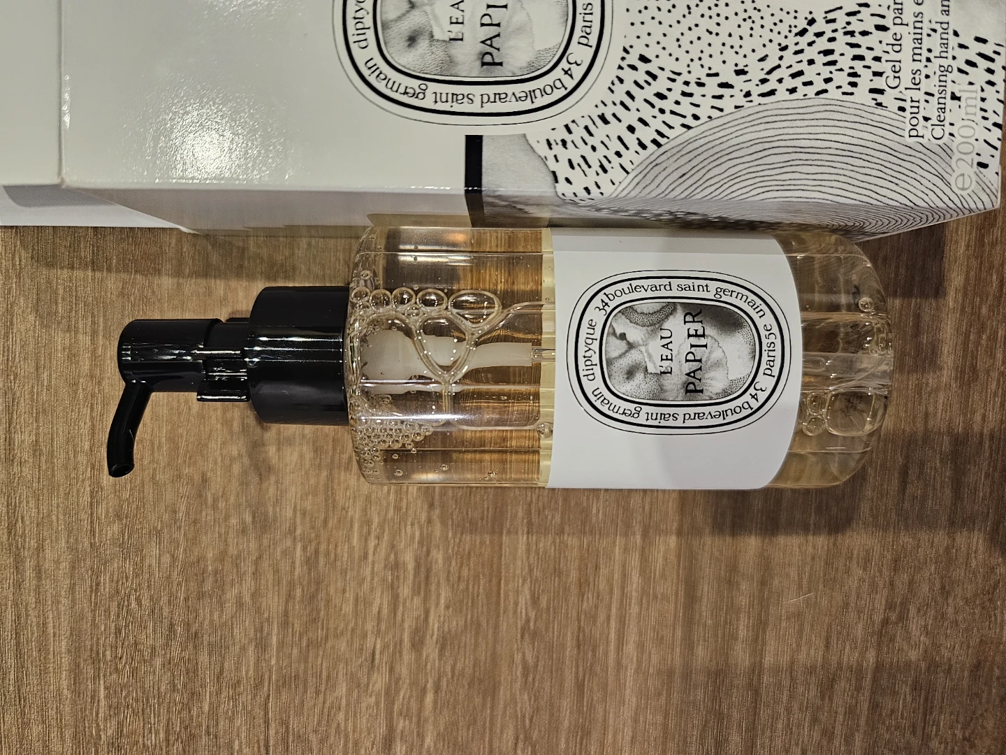 Diptyque L'Eau Papier Scented Cleansing Hand & Body Gel 200ml - photo 4