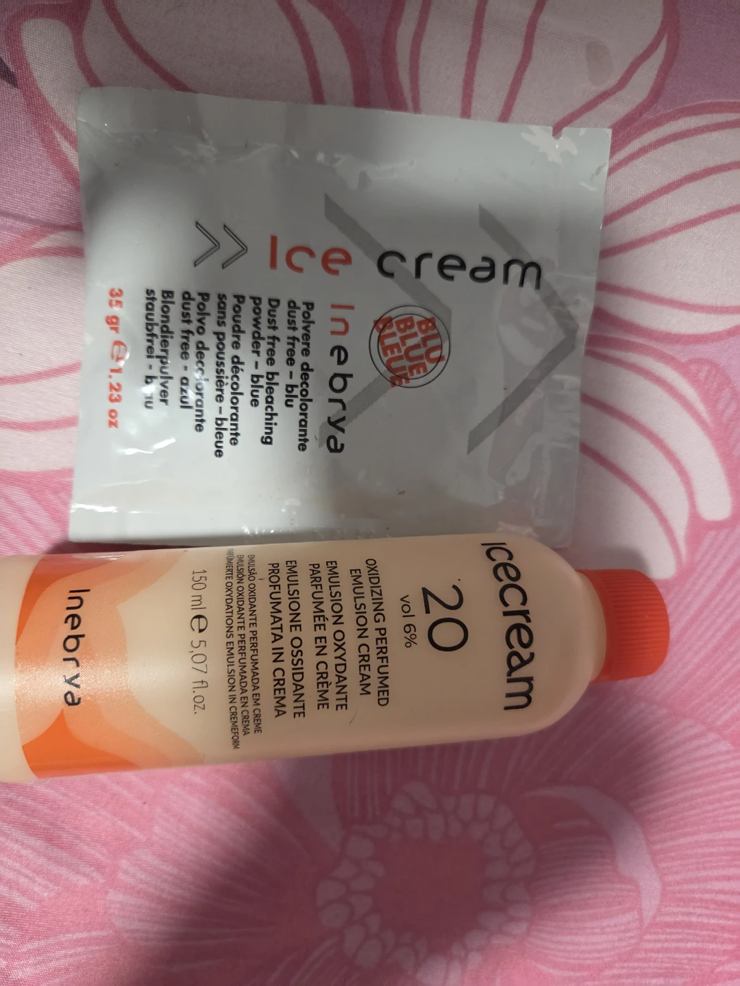 Hair bleaching kit