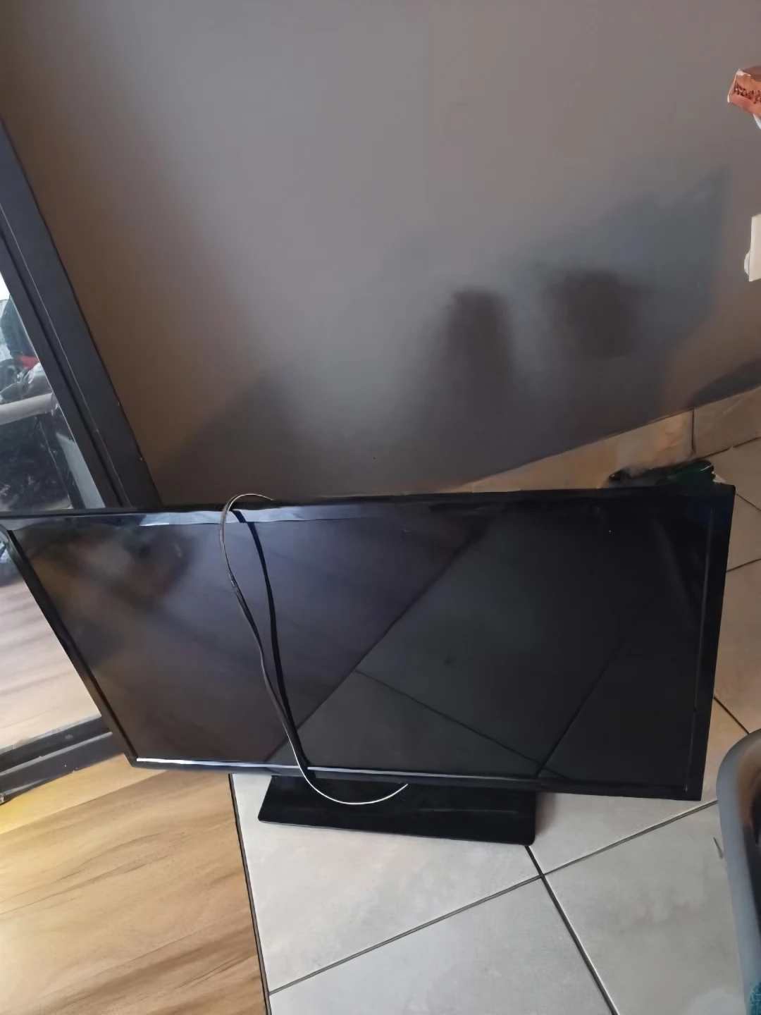 Insignia TV - photo 2