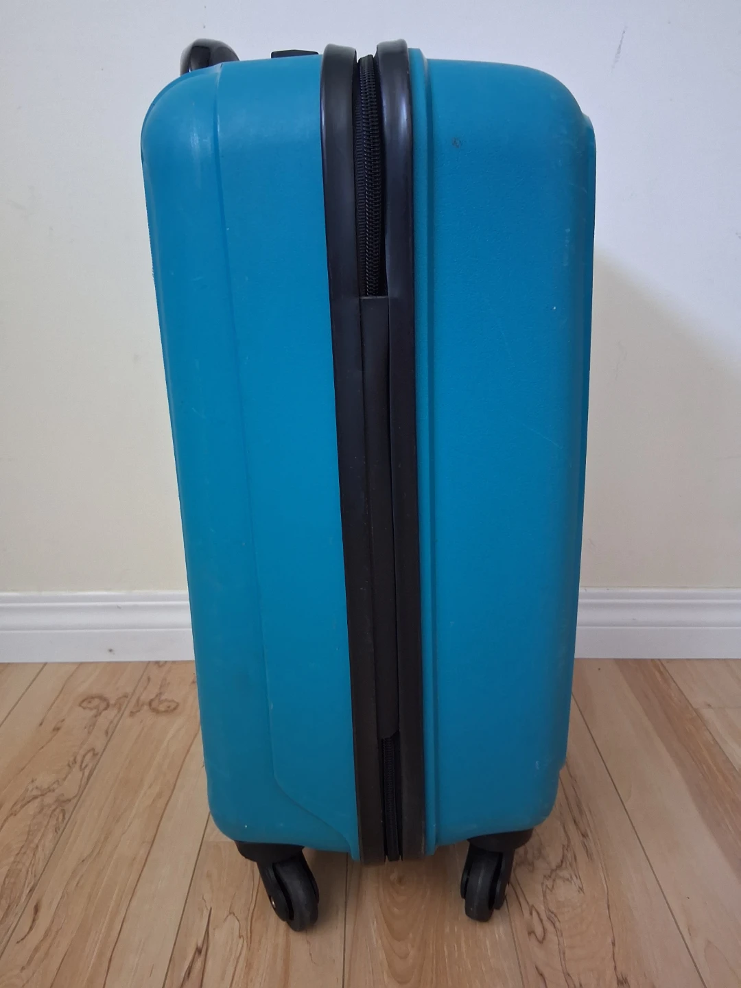 Aristocrat Blue Hardside Travel Carry -On Luggage - photo 2