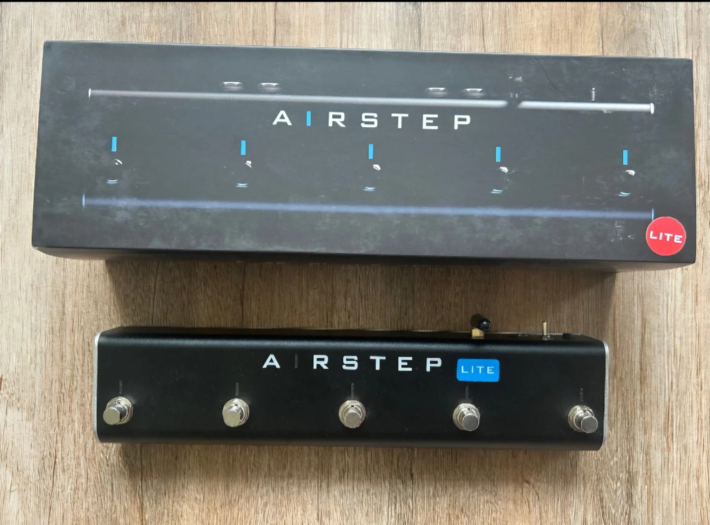XSONIC Airstep Lite Wireless Bluetooth Footswitch - Mint Boxed