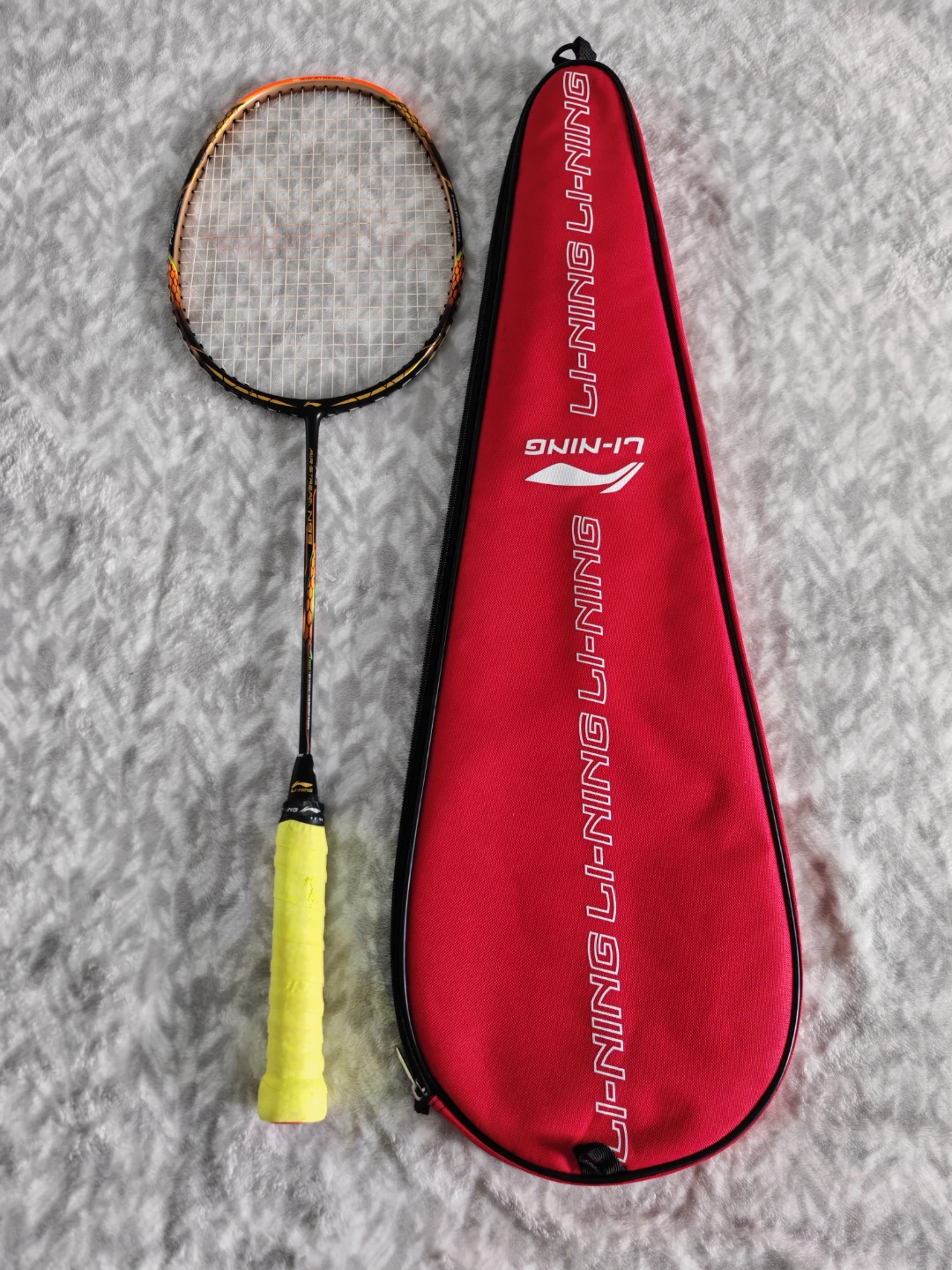 Li‑Ning N99 Badminton Racket – Hybrid String Job (26 lbs)