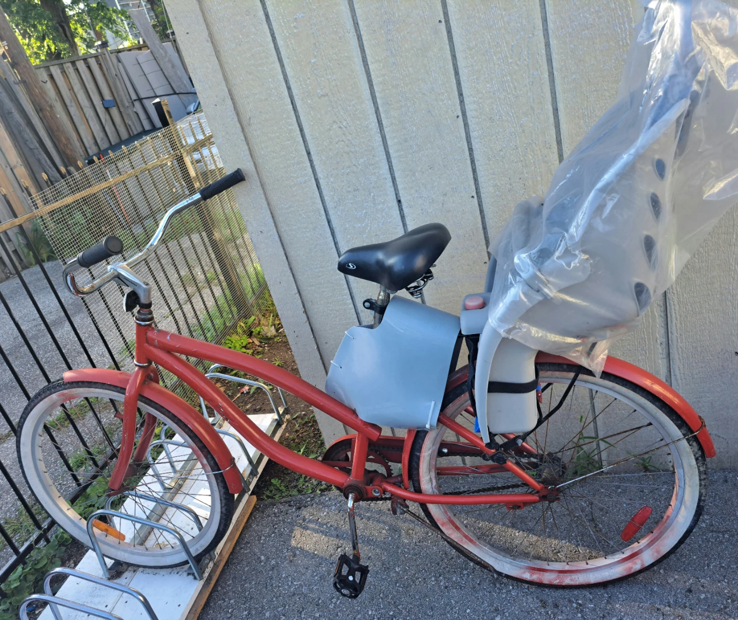 Red Cruiser Bicycle with baby attachment - photo 4