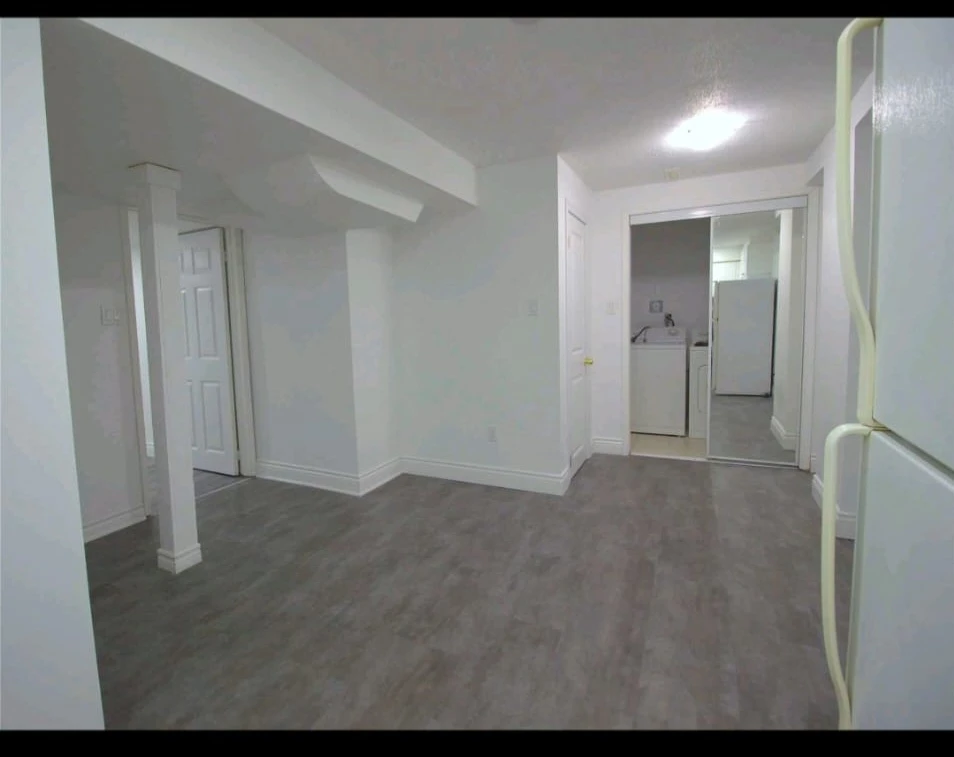 Spacious Basement for rent - photo 4
