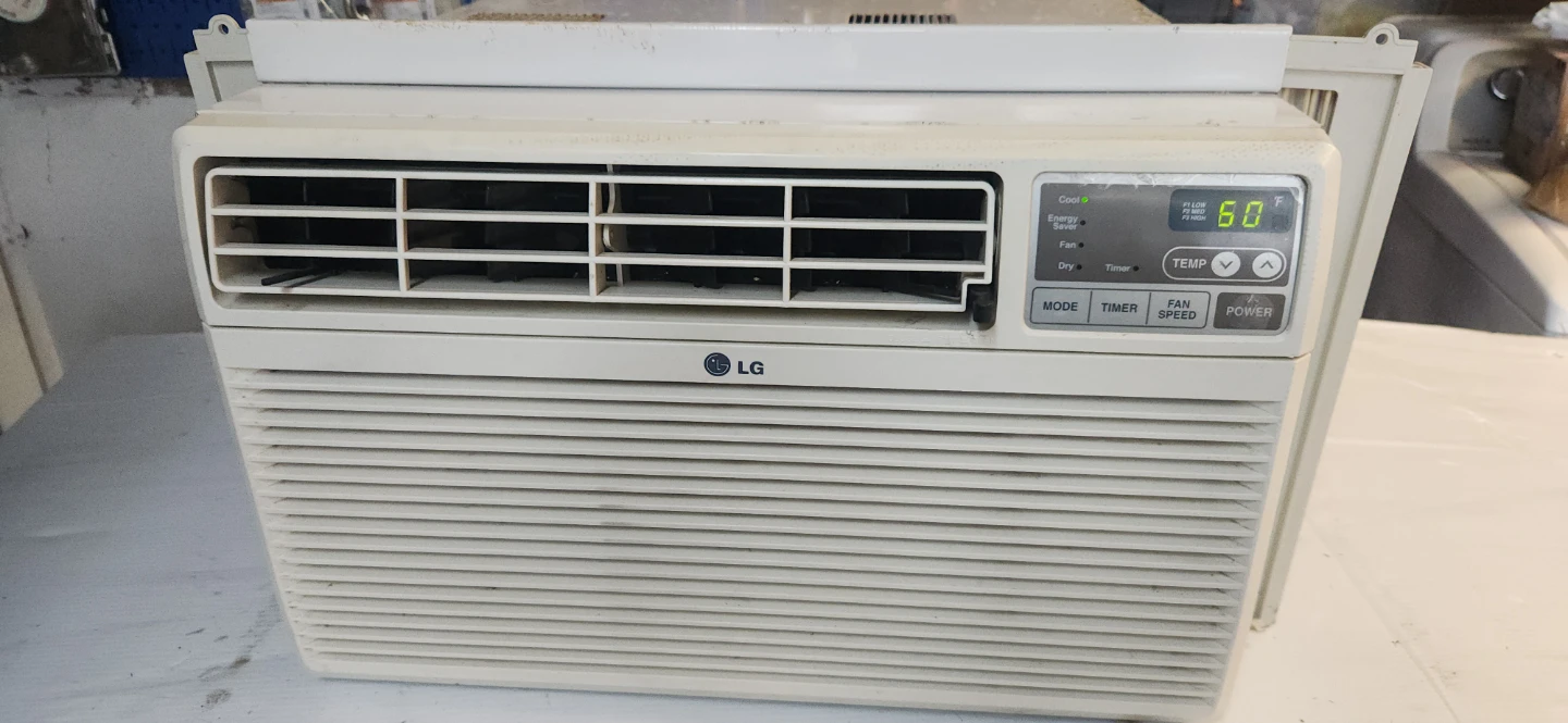 LG LW1011ER Window Air Conditioner
