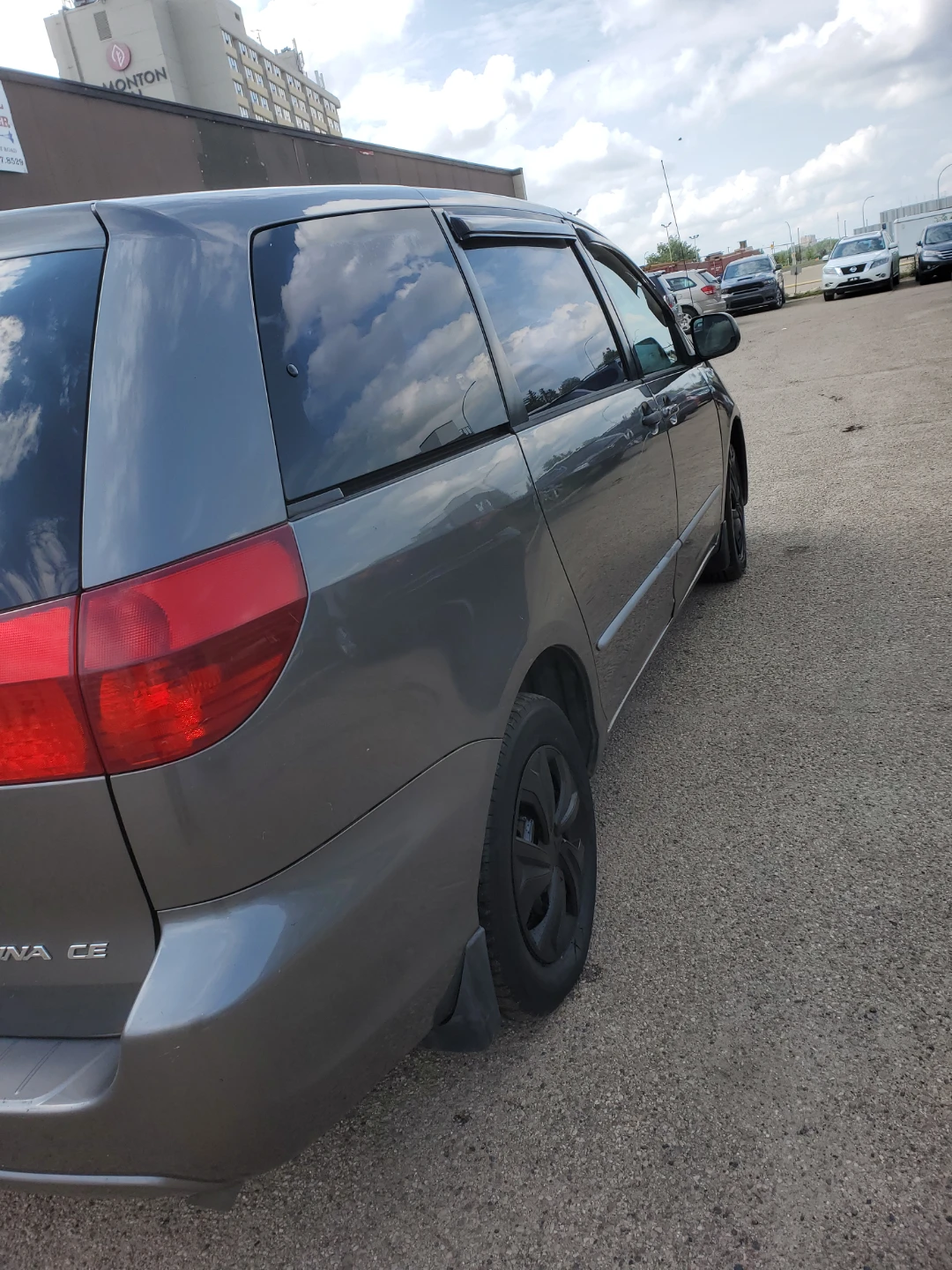 2004 Toyota Sienna CE Minivan - photo 5