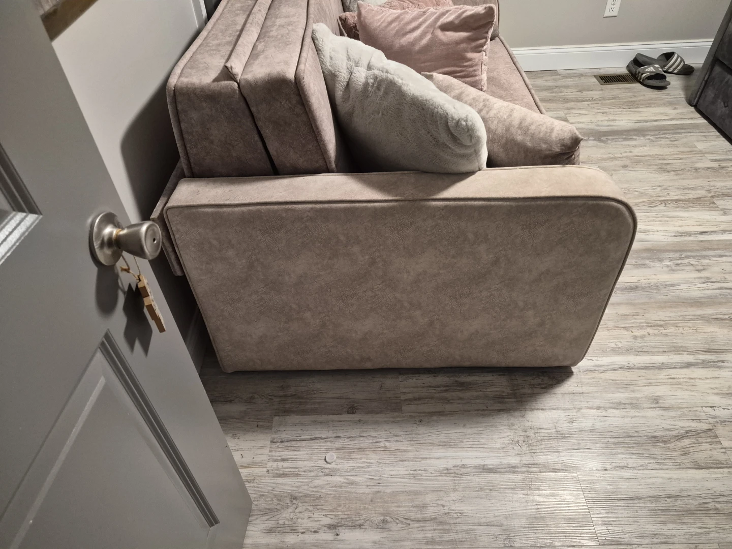 Taupe Loveseat Sofa with Throw Pillows - photo 2