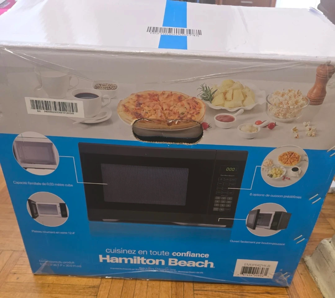 Hamilton Beach Microwave Oven moving sale - photo 2