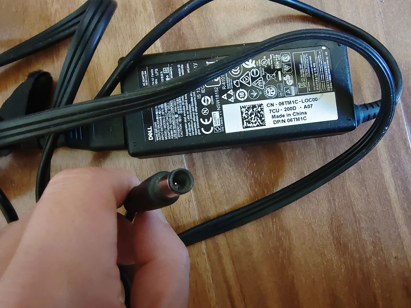 Dell AC Adapter 19.5V 3.34A