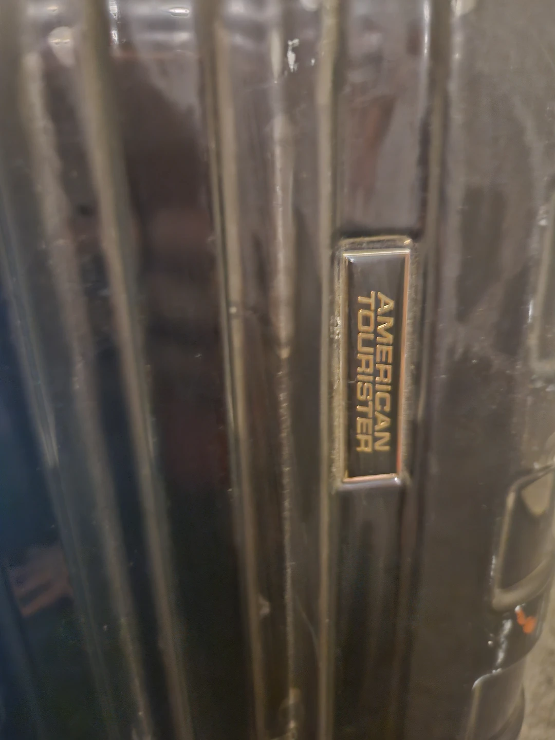 American Tourister Black Carry-On Suitcase - photo 3