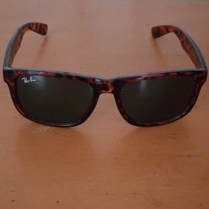 Ray Ban tortoise shell sunglasses
