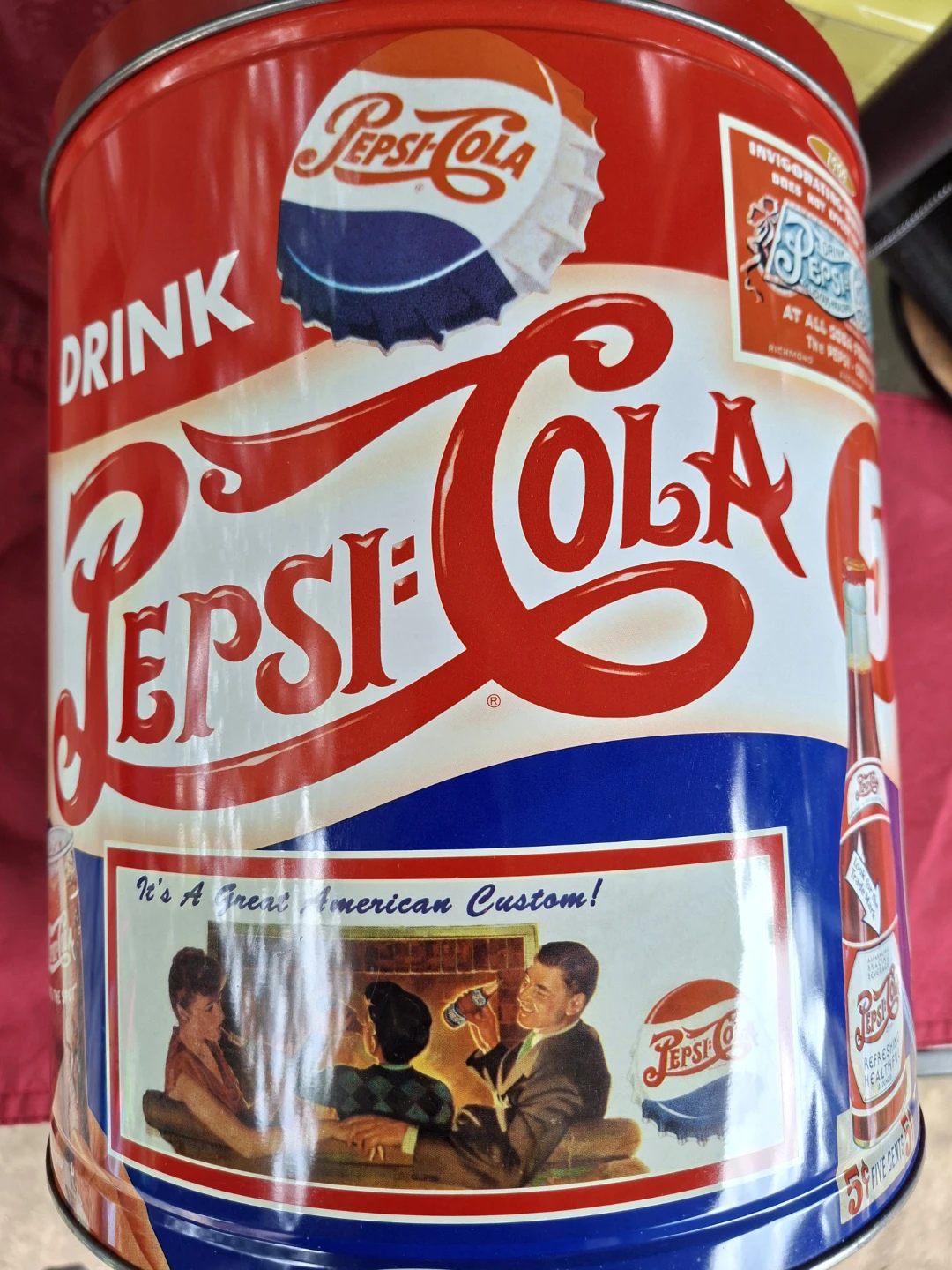 Pepsi-Cola Tin with Popcorn Assortment