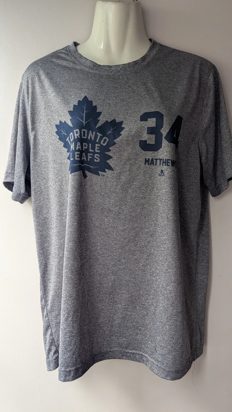 Toronto Maple Leafs Matthews #34 T-Shirt sz MED