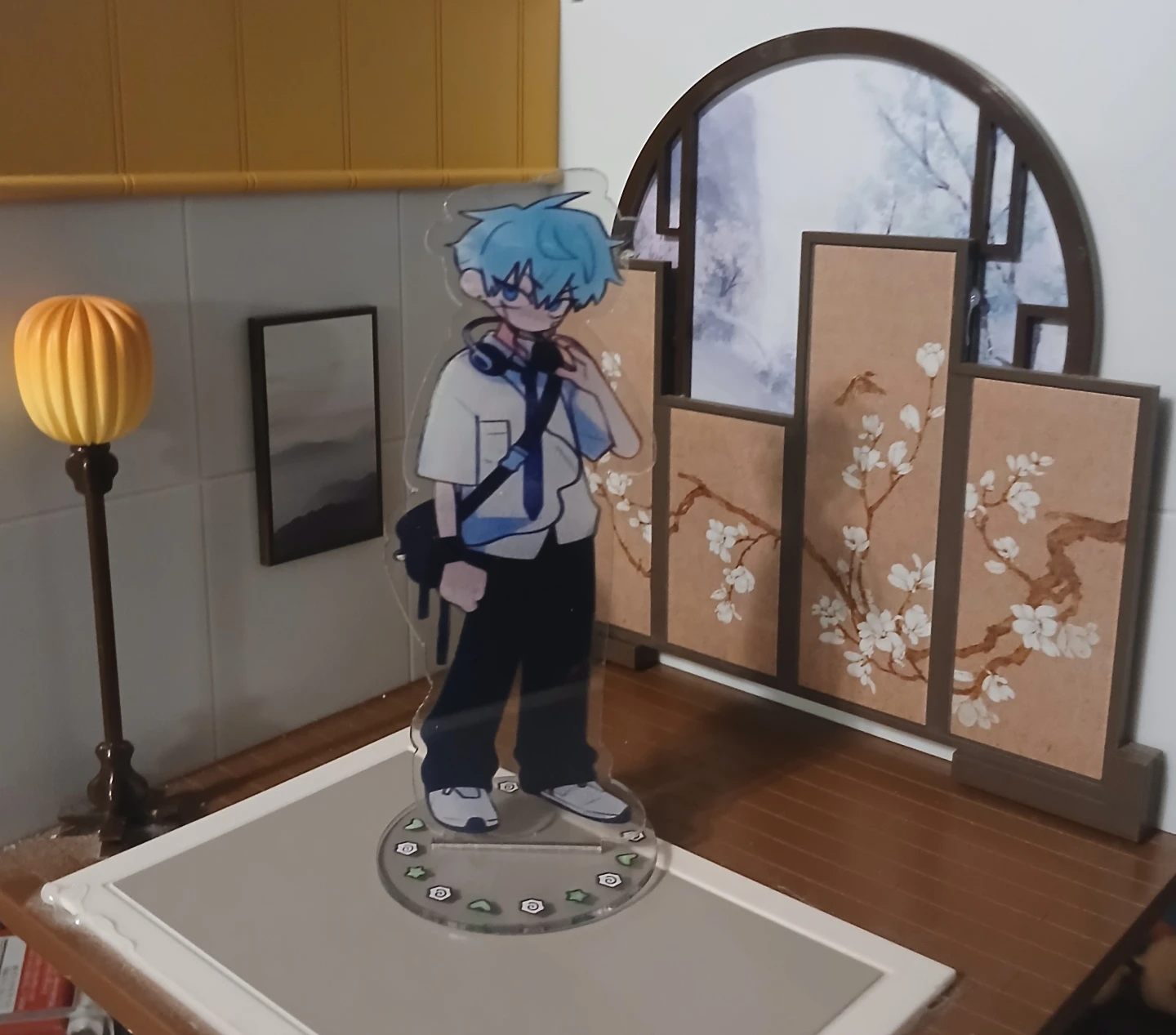 Alien stage anime crylic Standee - photo 2