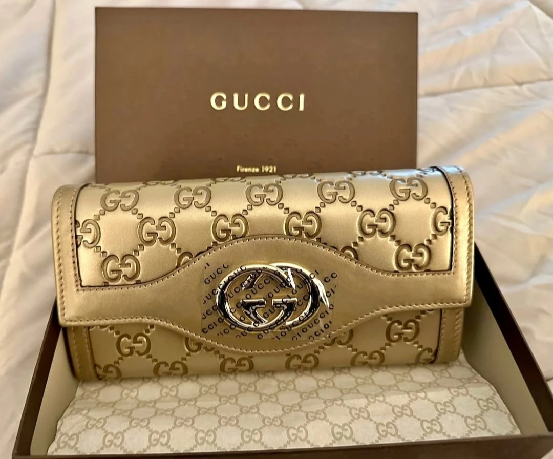 Authentiic Gucci Wallet