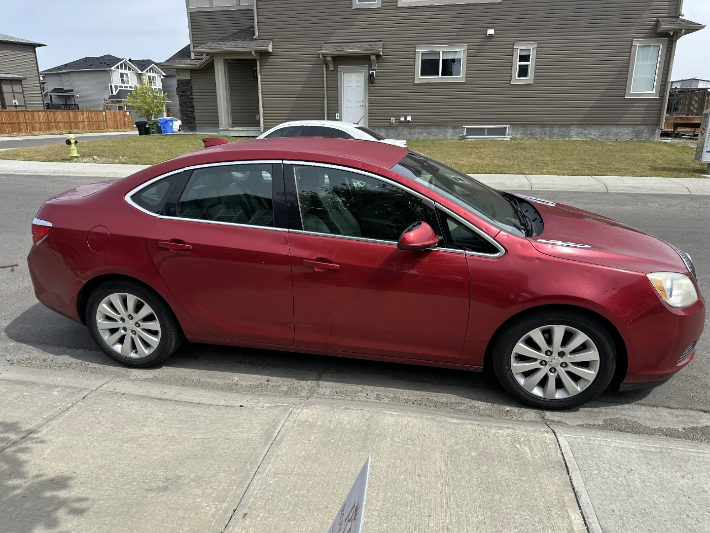 Red Buick Verano Sedan 2016 - photo 2