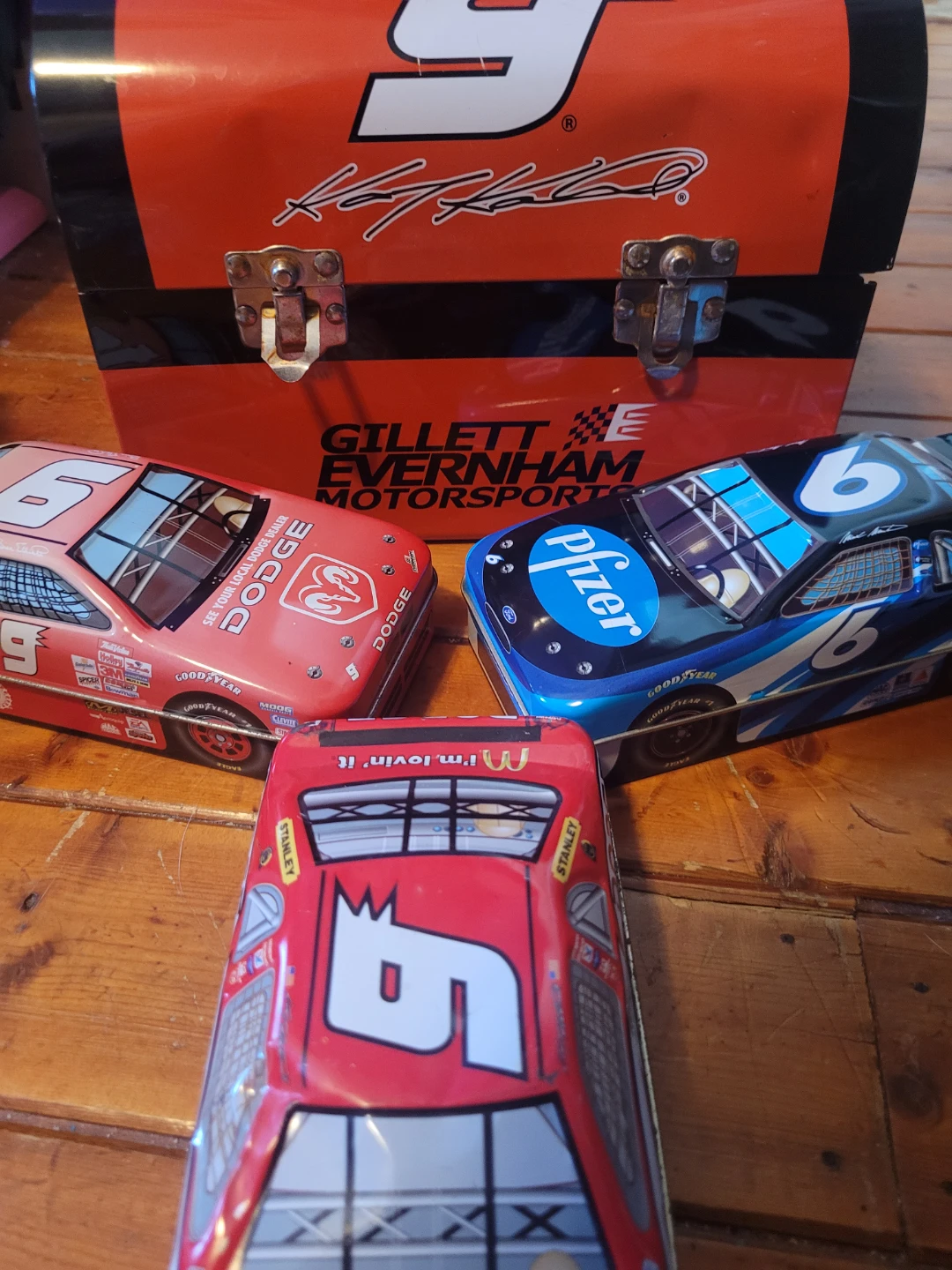 Nascar tins