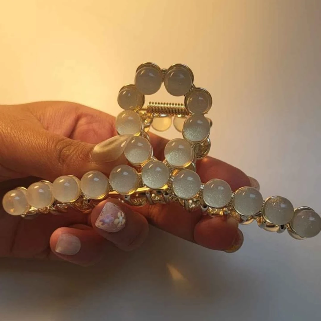 Decorative Claw Clip with Beads - photo 2