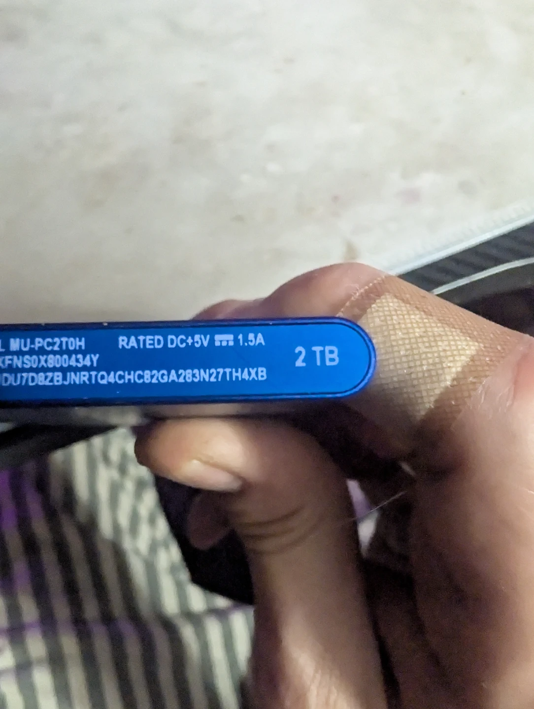 Samsung Portable SSD T7 2TB External Hard Drive - photo 2