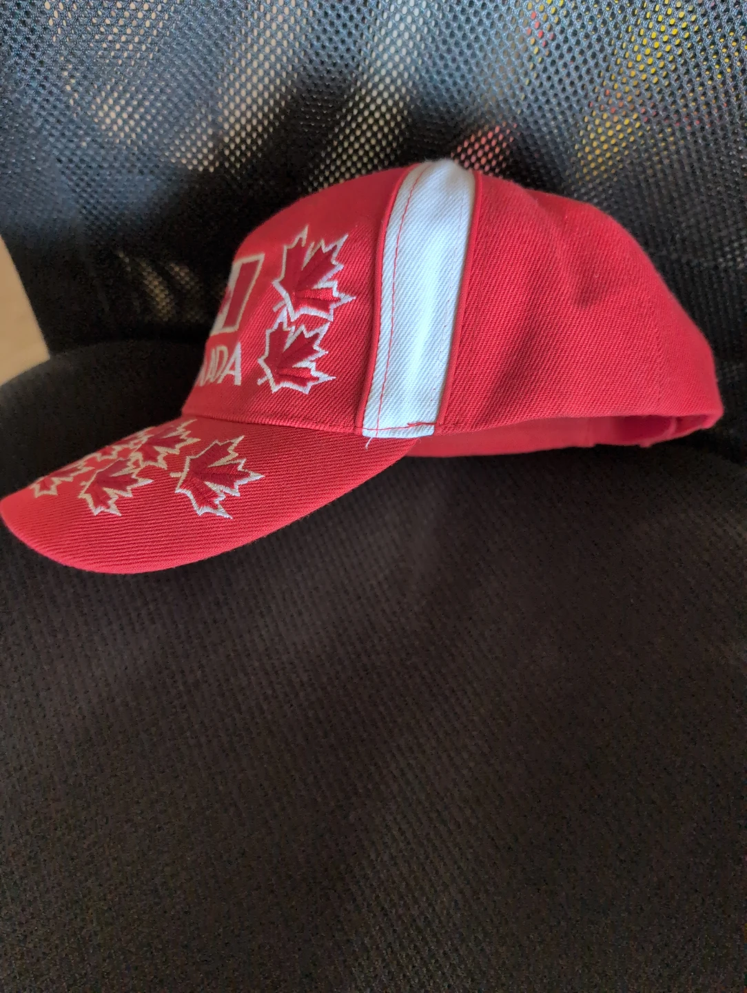 Red Canada Maple Leaf Baseball Cap - photo 2