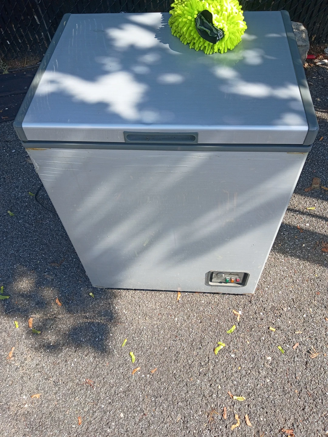 Avanti Chest Freezer