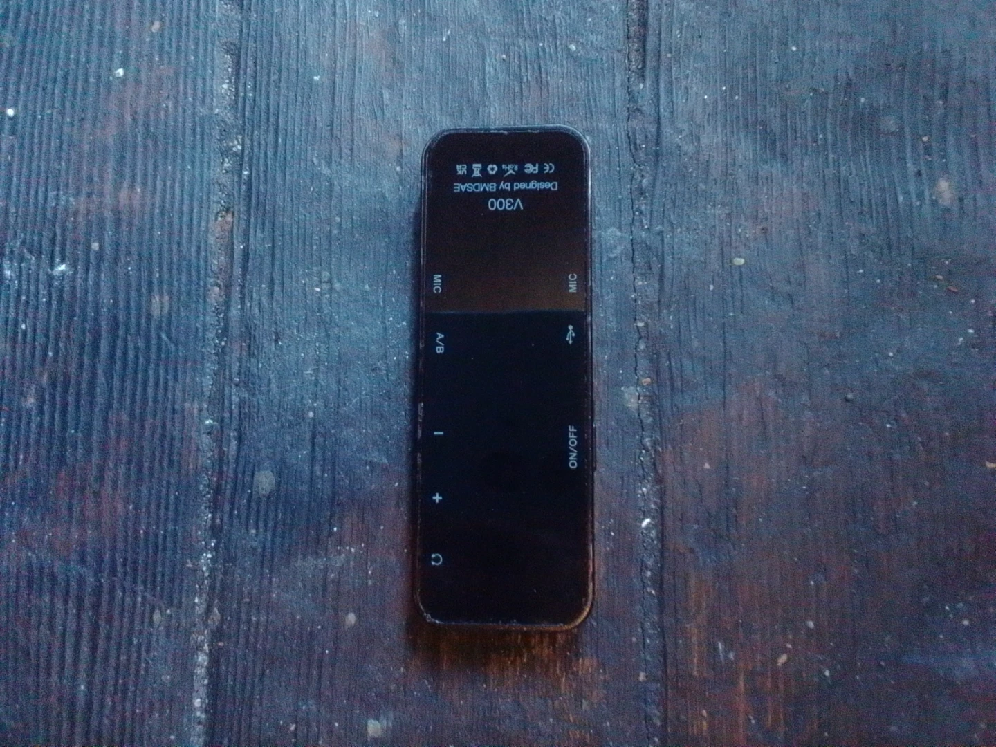 BMDSAE V300 Voice Recorder - photo 2