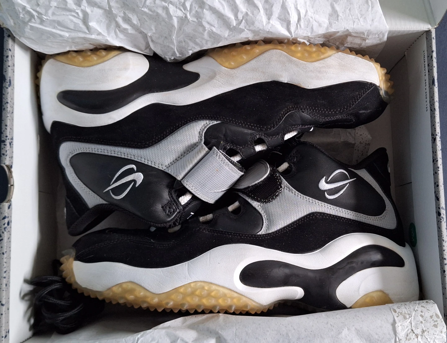 Nike Air Zoom Spiridon Shoes - size 12