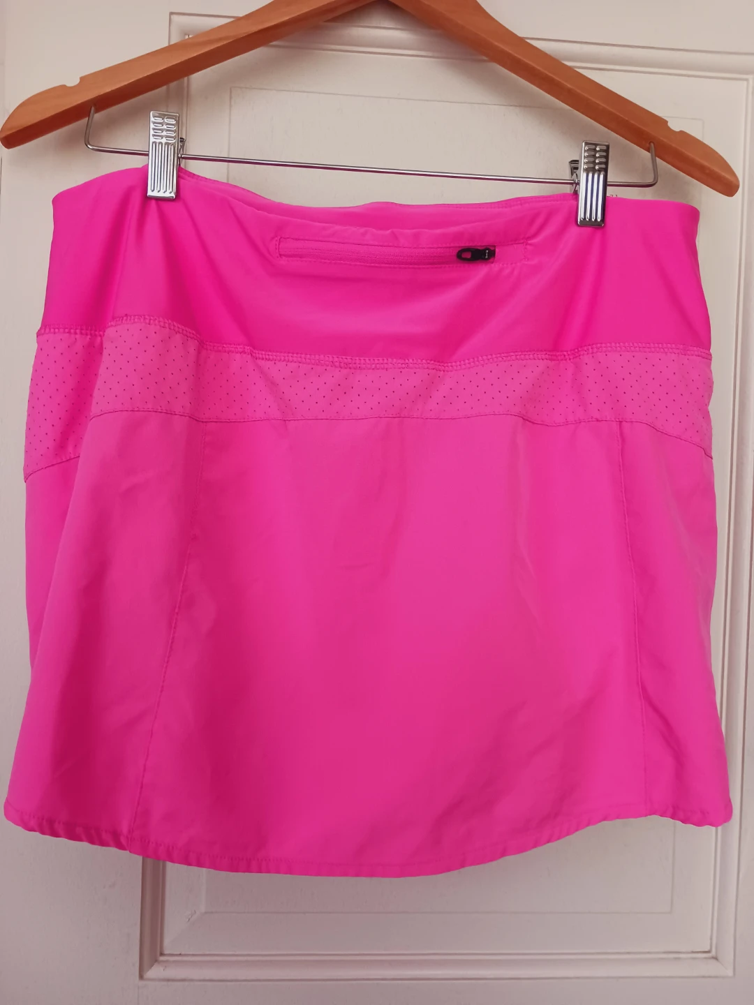 Athletic Tennis Pink Skirt with built-in shorts. Size L. - photo 4