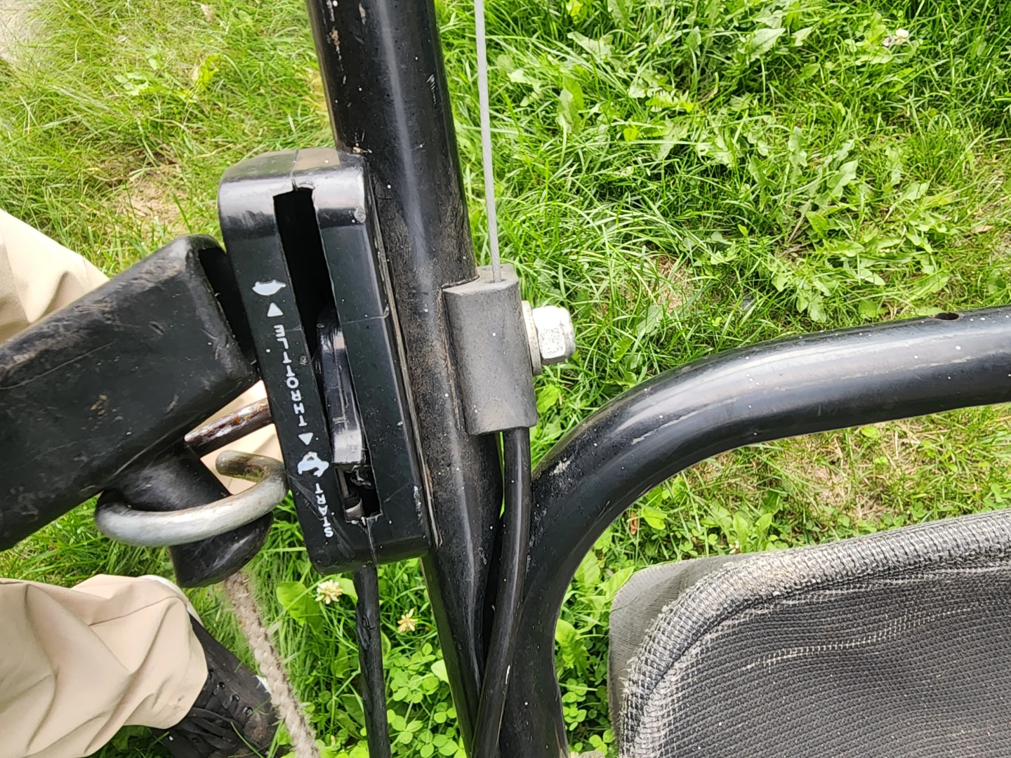Free DynaMark 21 Gas Push Mower - photo 2