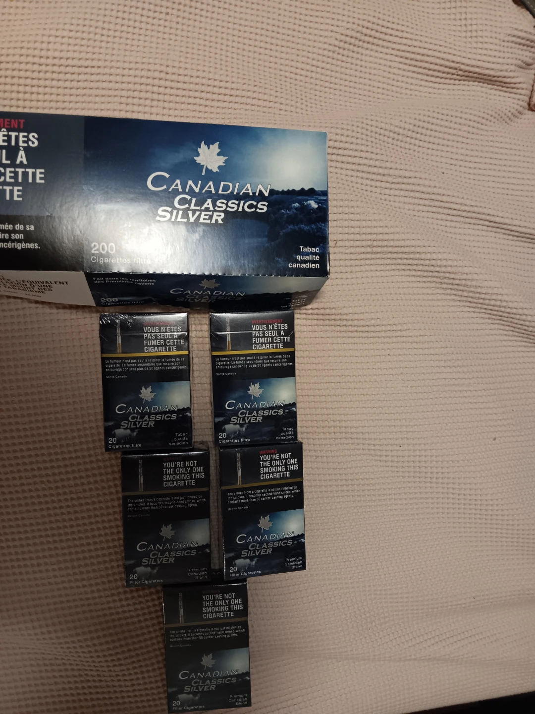 Canadian Classics Silver Cigarettes - 200 Count Box