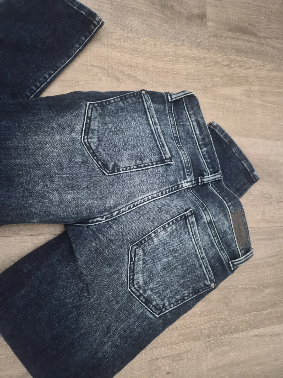 DKNY Jeans Dark Wash Skinny Fit Denim - photo 4