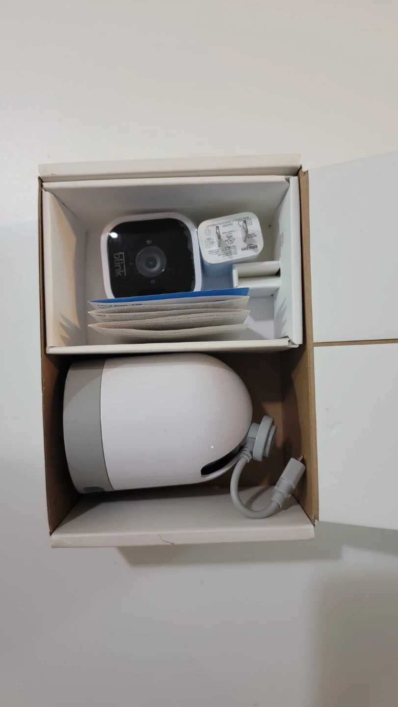 Blink Mini Pan-Tilt Indoor Smart Security Camera - photo 2