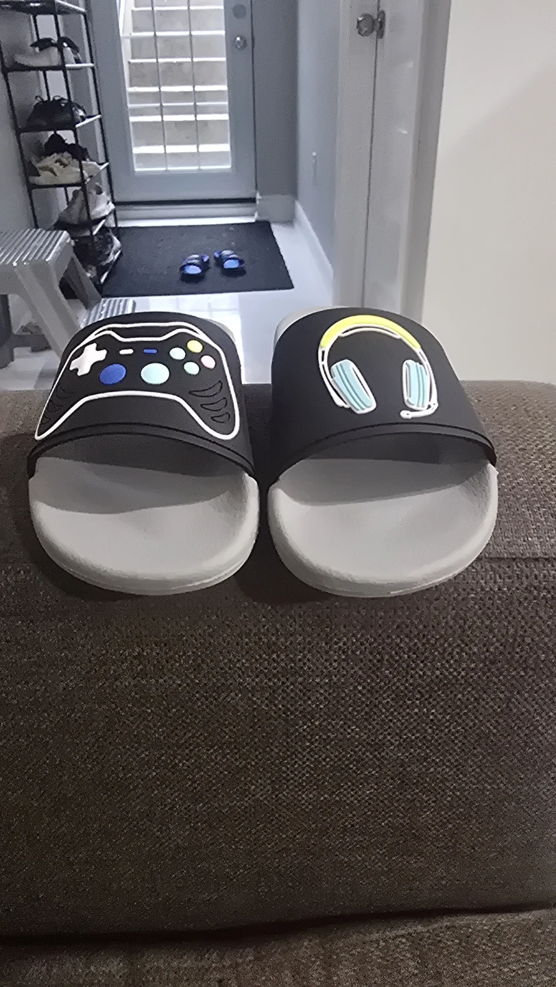 Kids Slides - Game Controller & Headphones Design