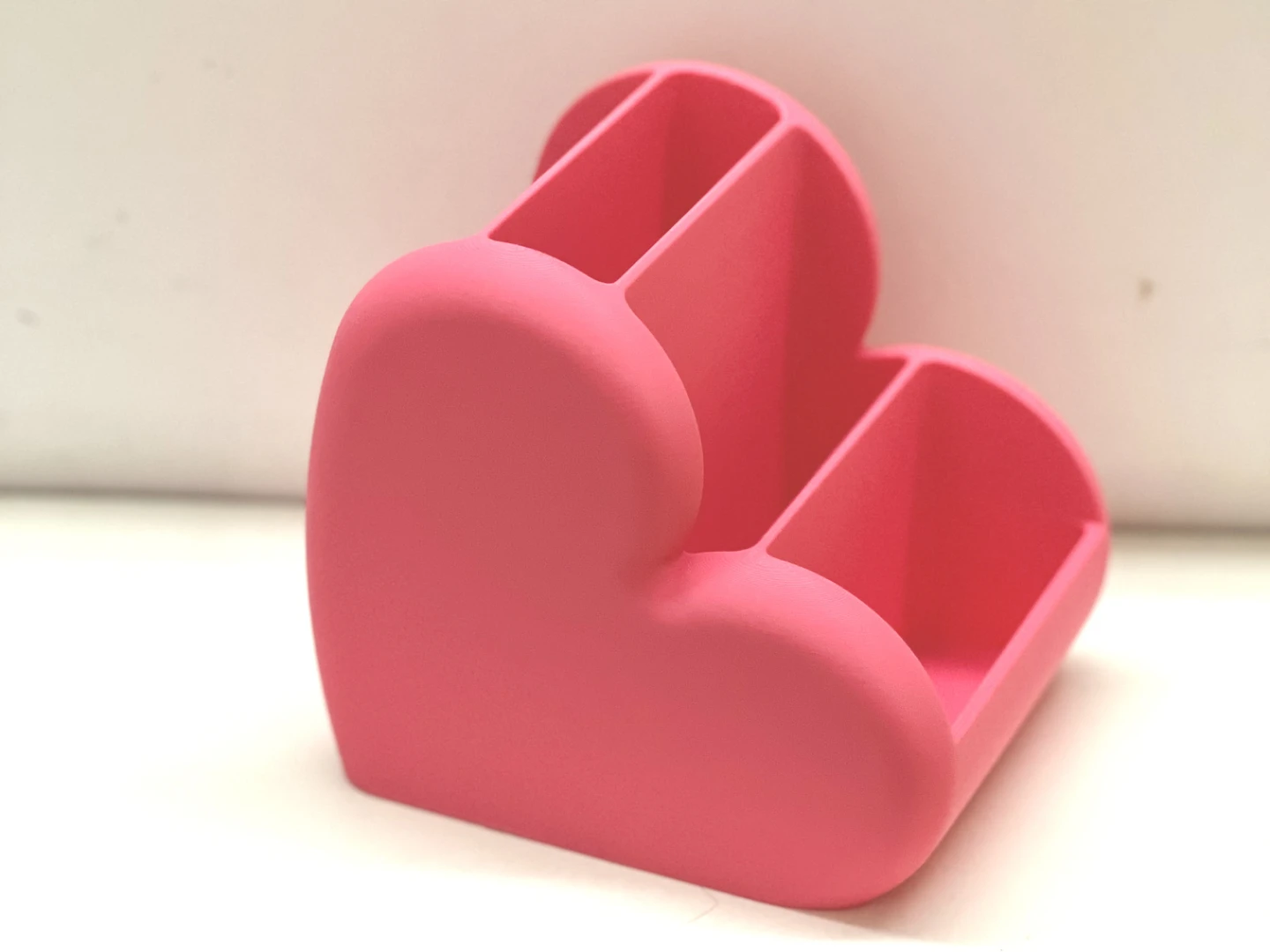 Heart-shaped Desk Organizer/Makeup Holder - photo 3