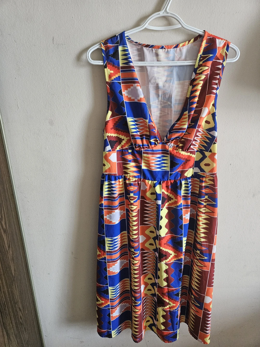 XL Women's Sleeveless V-Neck Maxi Dress