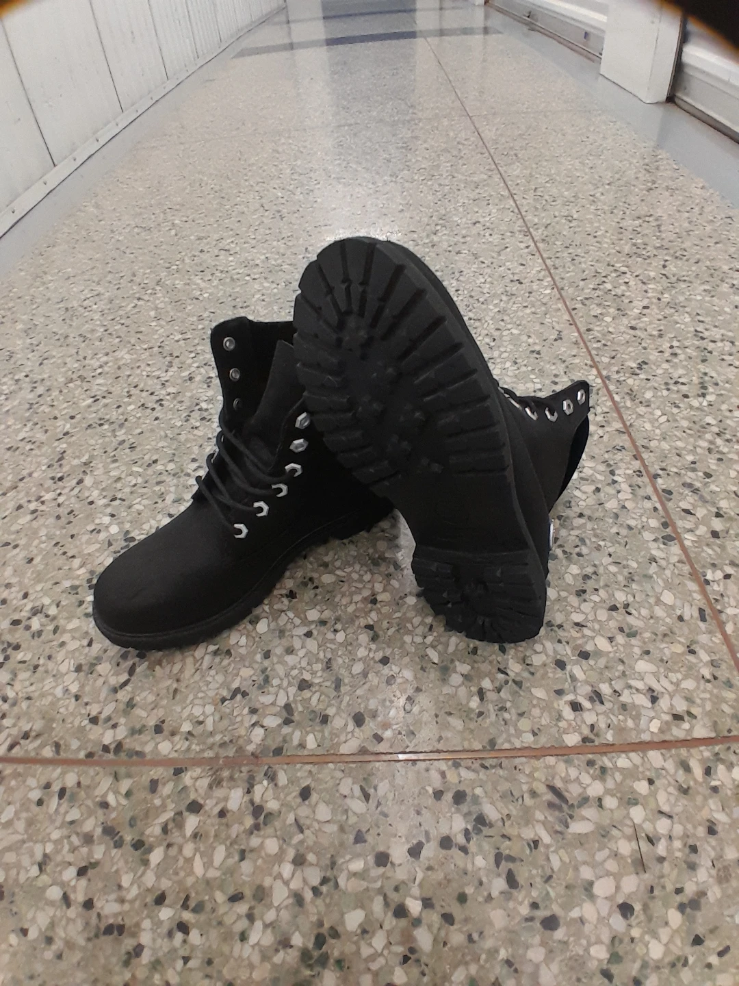 Timberland Black Lace-Up Boots Men's Size 8 - photo 5