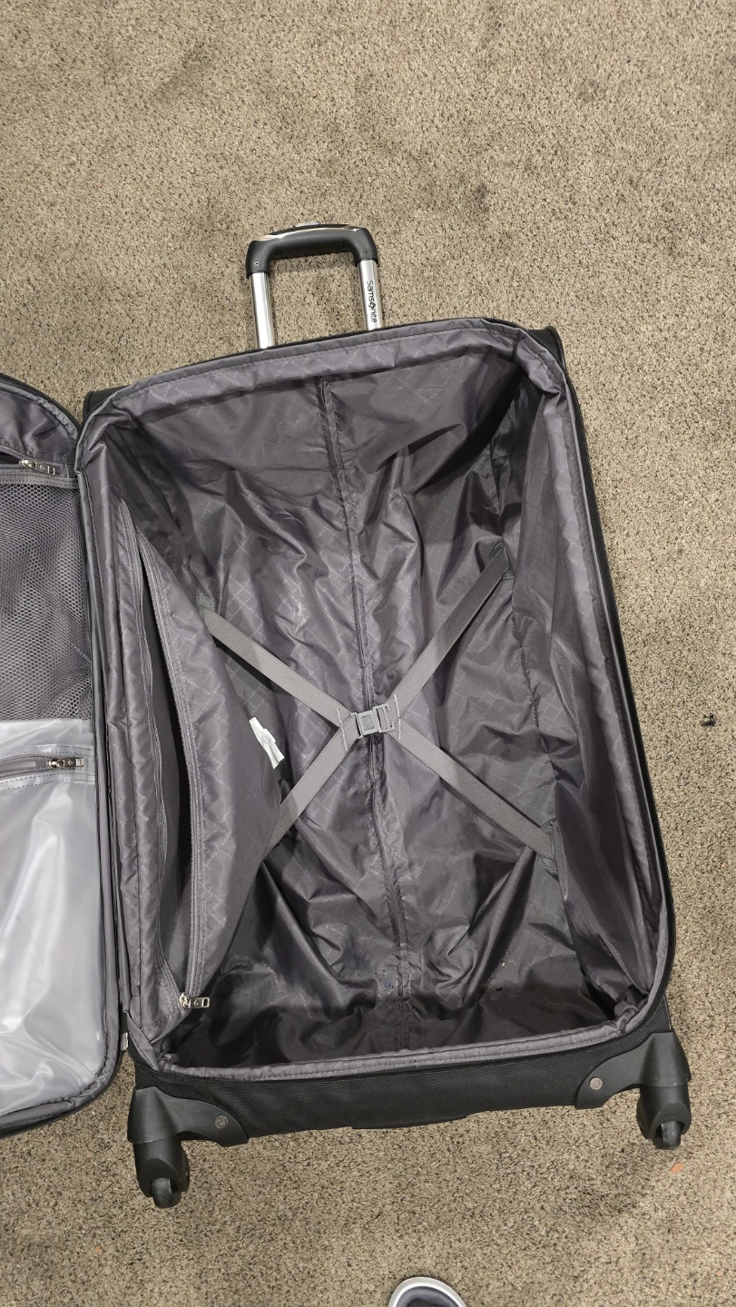 Samsonite Black Spinner Luggage - photo 2