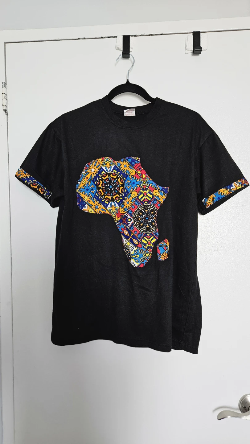 New 100% Cotton Black T-Shirt with African Map - Size M-L