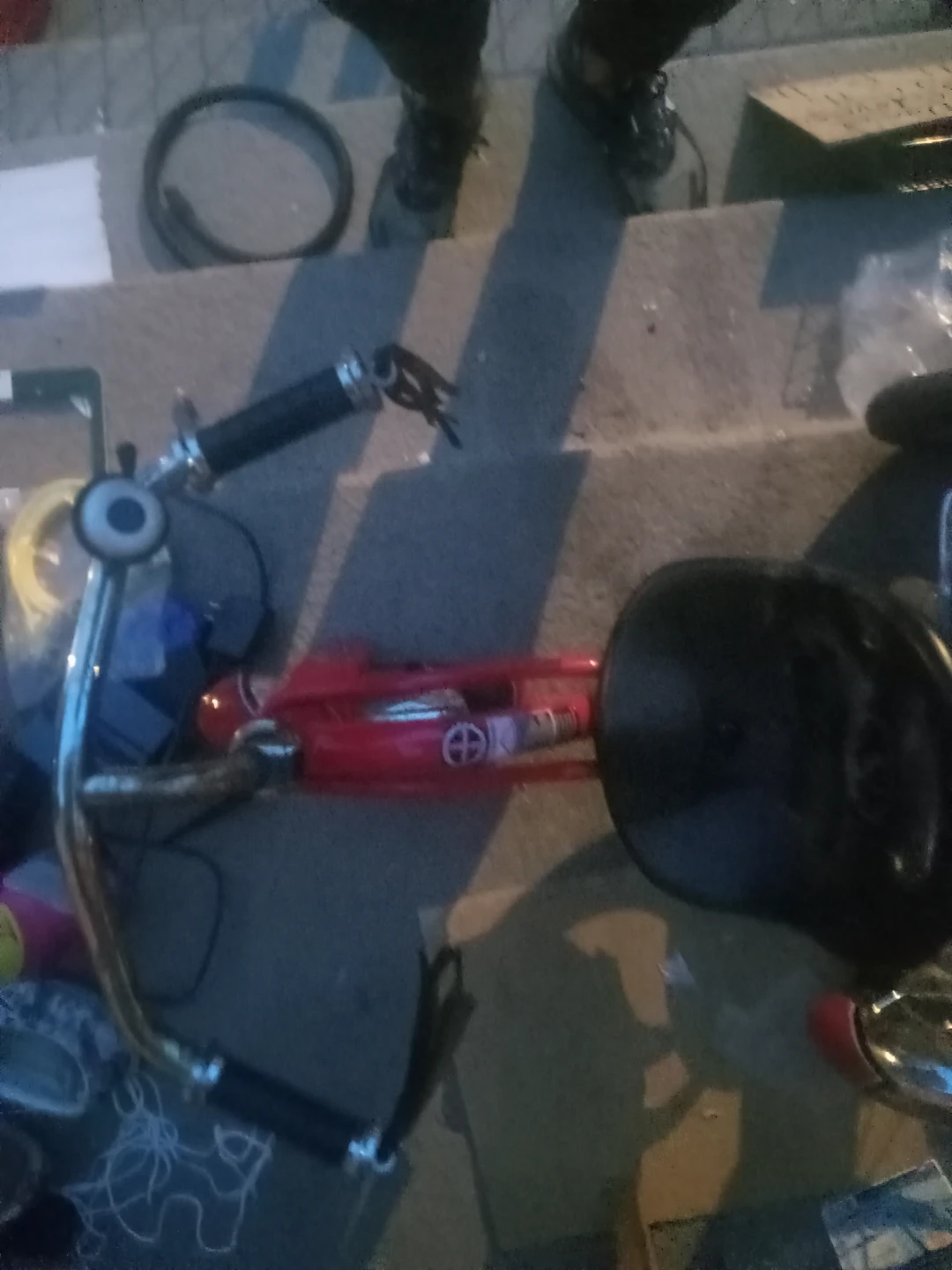 Swhwinn Red Kids Tricycle - photo 2