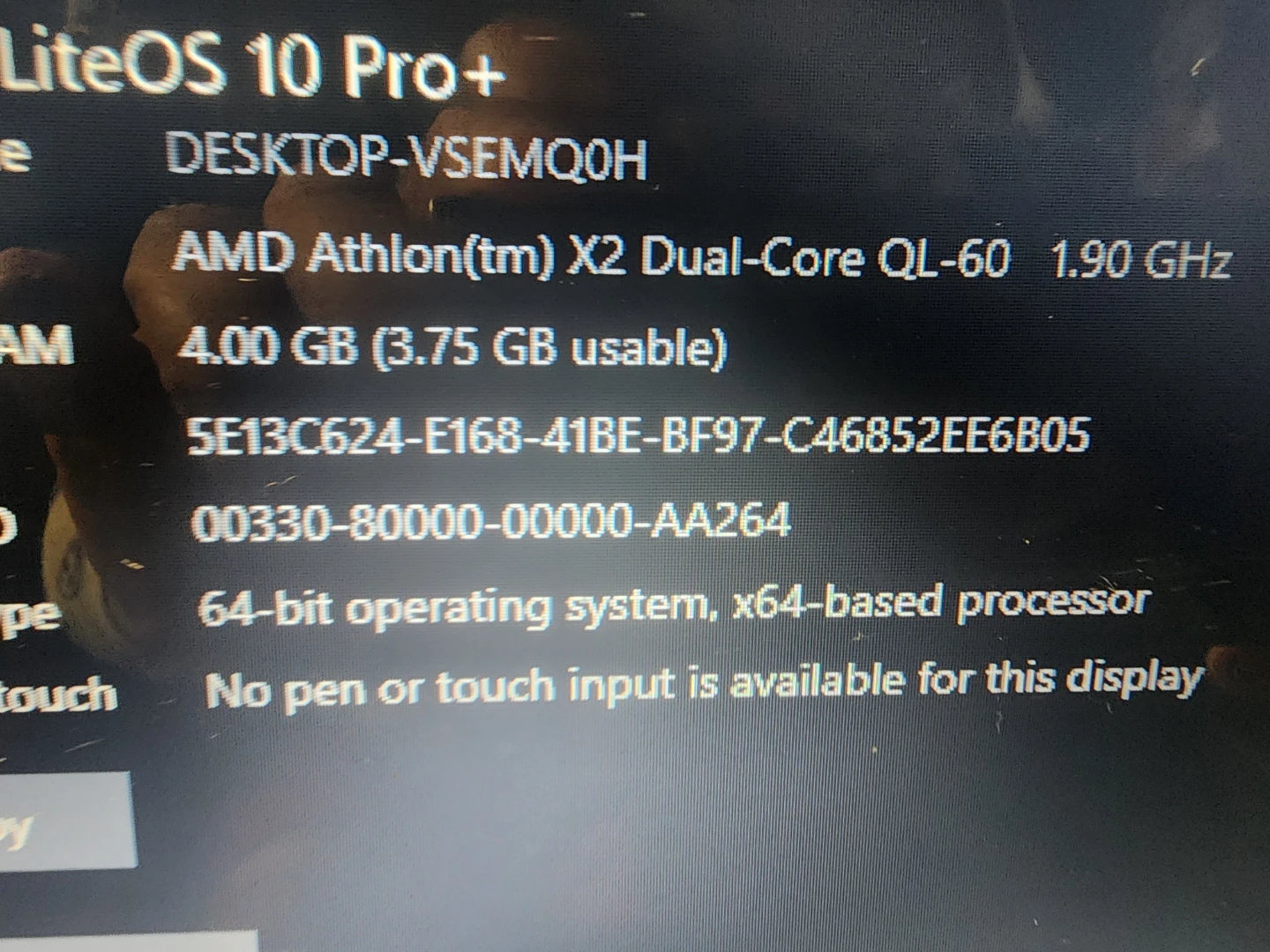Toshiba Laptop 17" Screen - photo 3